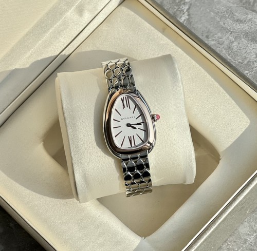 BV Serpenti Seduttori 쿼츠무브먼트 33mm