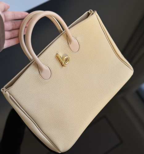 파이 토트 백 미디움